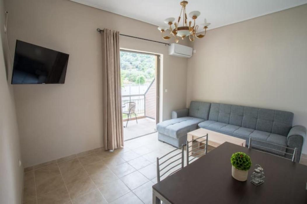 Vasileiou Apartments كامينا فورلا المظهر الخارجي الصورة