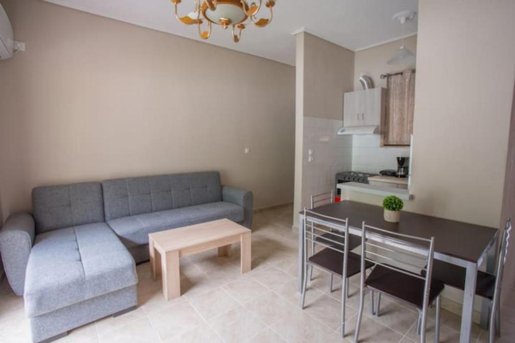 Vasileiou Apartments كامينا فورلا المظهر الخارجي الصورة