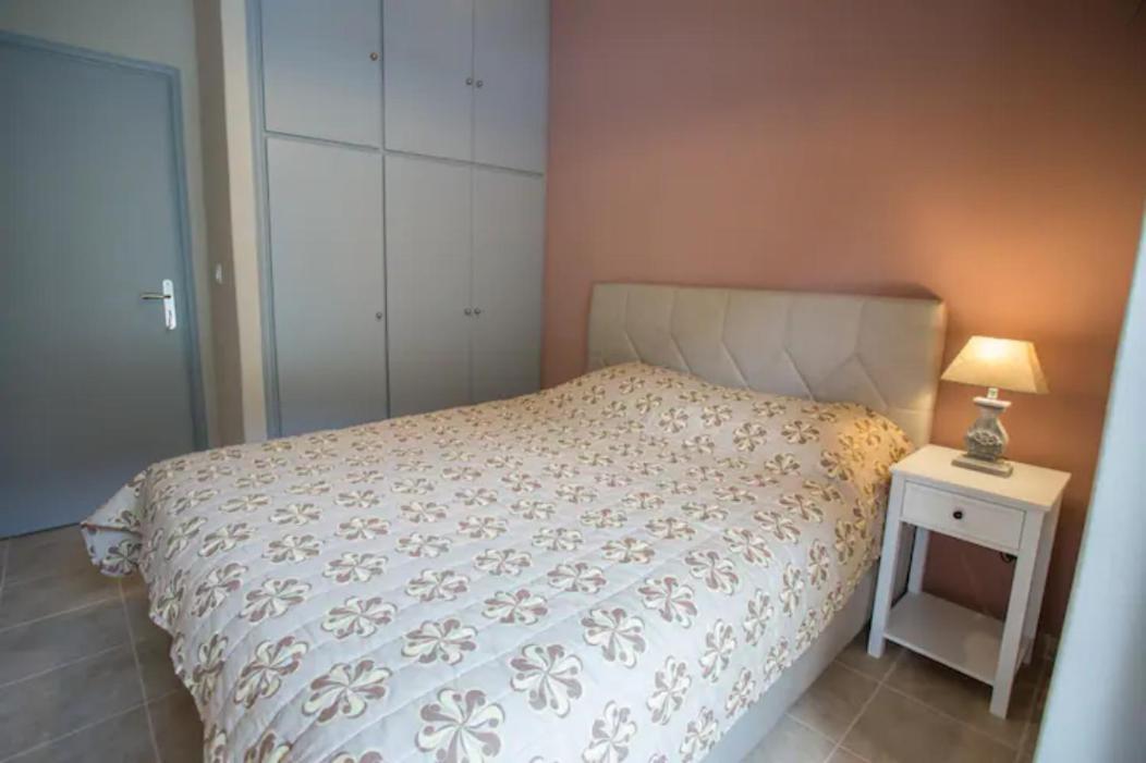 Vasileiou Apartments كامينا فورلا المظهر الخارجي الصورة